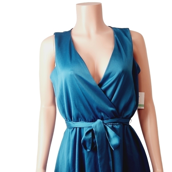 TAYLOR A-Line Sleeveless Belted Satin Dress Size: 8 - Picture 4 of 14